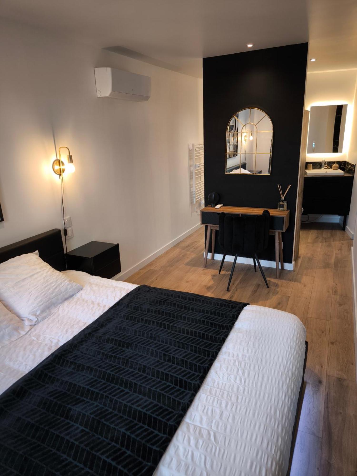 Sublime T2 En Plein Centre Climatise Apartment Montelimar Exterior photo